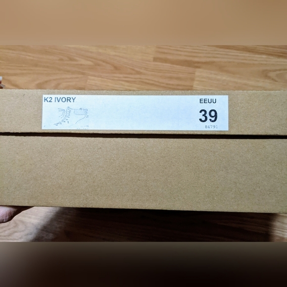 Bhava Vegan Boots 39 8.5/9 Ivory Wedge Faux Fur RARE K2 Winter Gift Idea - Picture 5 of 5